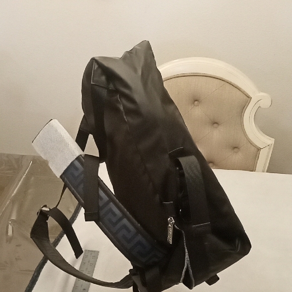 Versace Men's Black Backpack Blue Black GWP Parfums NEW - Picture 4 of 7
